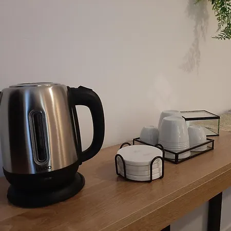 Indépendante Hotel *